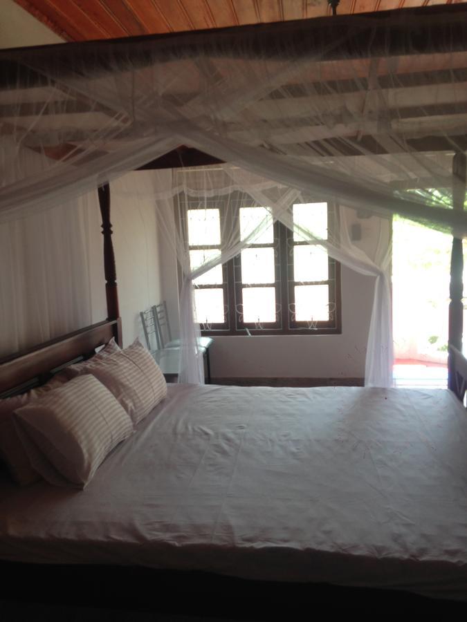 Jayanika home stay Tangalle Bagian luar foto