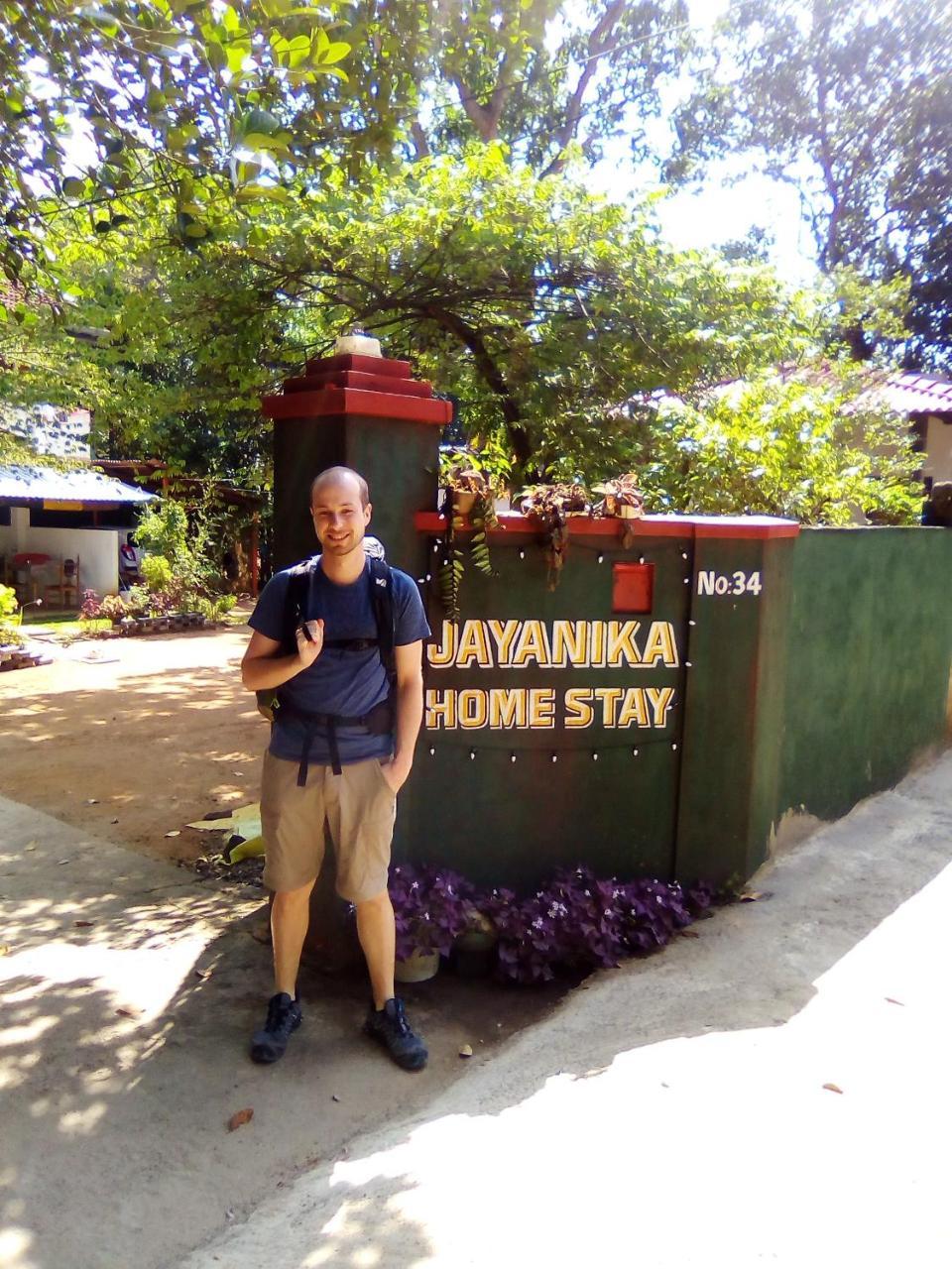 Jayanika home stay Tangalle Bagian luar foto