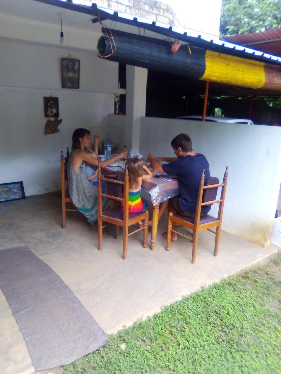 Jayanika home stay Tangalle Bagian luar foto